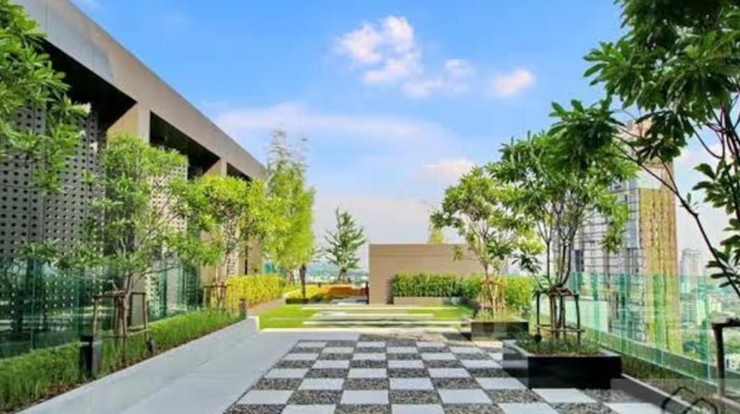 Bts Thonglor Luxury 35sqm With Pool & Sauna דירה *