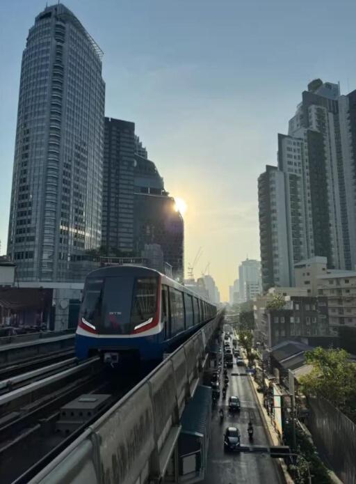דירה Bts Thonglor Luxury 35sqm With Pool & Sauna *